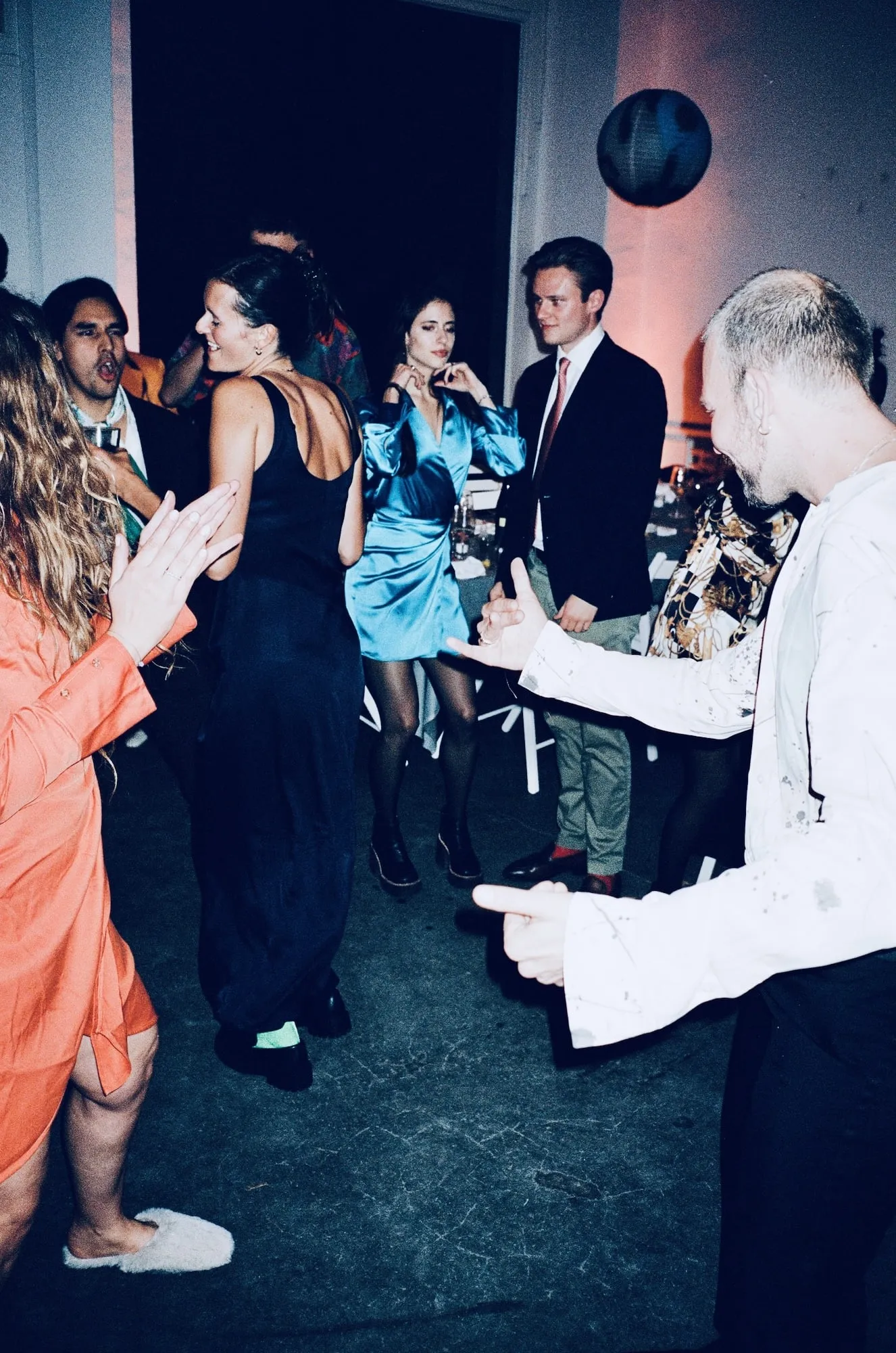 Schmeiß einfach mal eine Party zum Geburtstag.